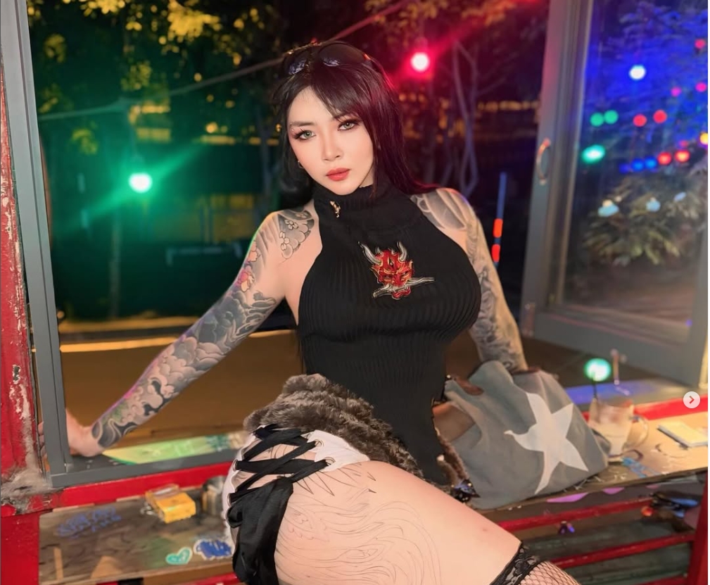 Phim sex Thủy Tạ nyc Blacka chịch some trong khách sạn